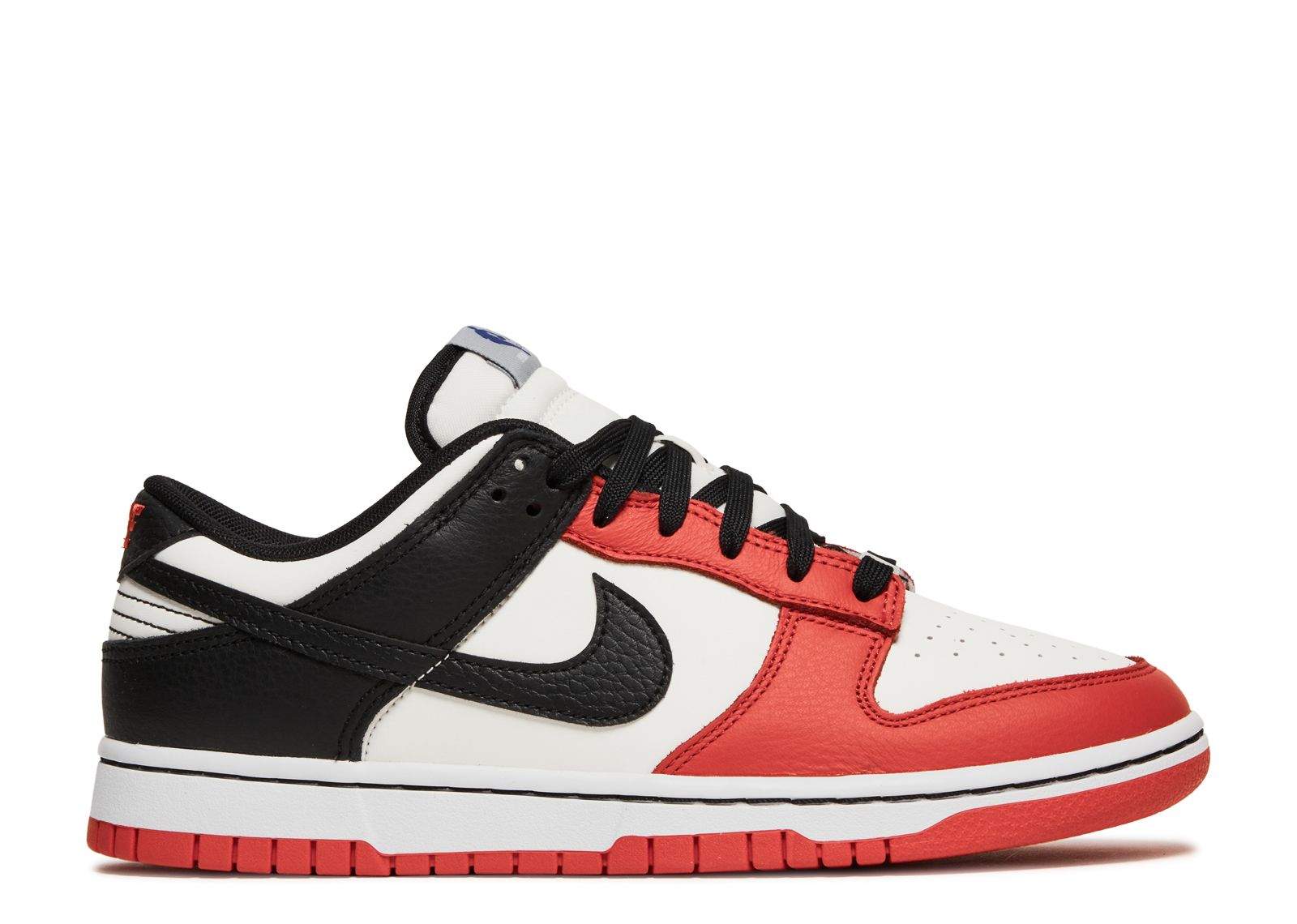 Nike NBA x Dunk Low EMB ¡¯75th Anniversary ¨C Bulls¡¯ Revered Footwear